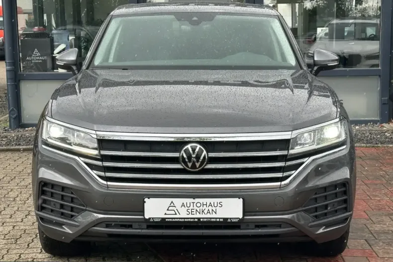 Volkswagen Touareg din 2021 cu 96.855 km - oferta VOL212624 - foto 2