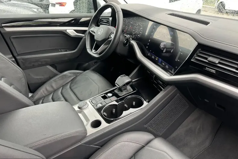 Volkswagen Touareg din 2021 cu 96.855 km - oferta VOL212624 - foto 19