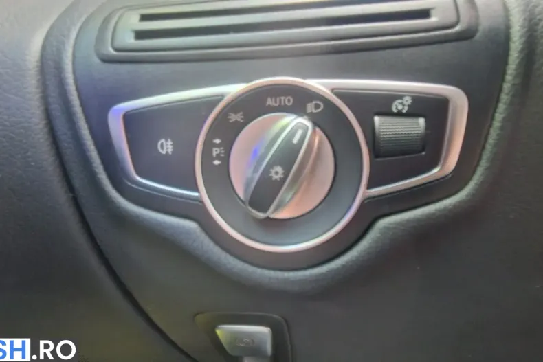 Mercedes-Benz GLC 300 (Clasa GLC) din 2022 cu 99.950 km - oferta MER212625 - foto 29