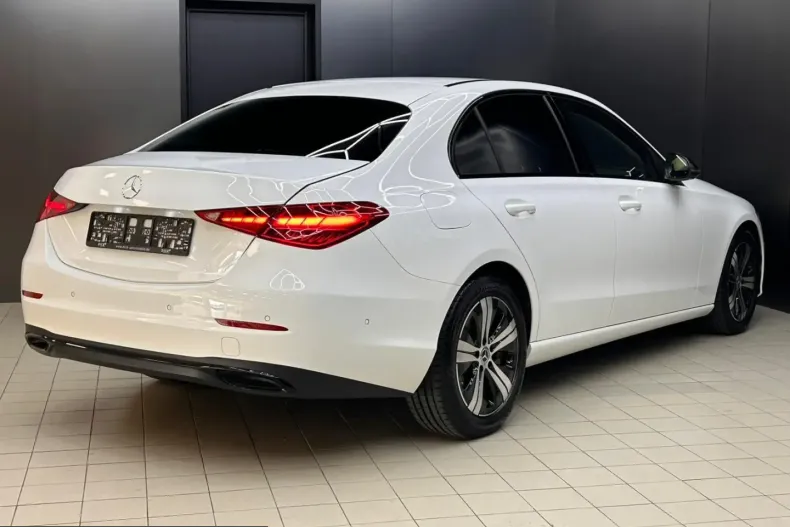 Mercedes-Benz C 300 (Clasa C) din 2022 cu 77.499 km - oferta MER212627 - foto 6