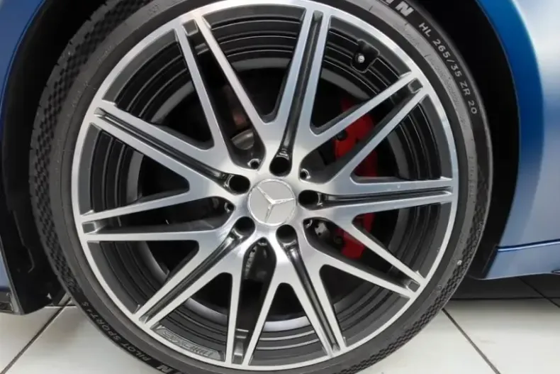 Mercedes-Benz C 63 AMG (Clasa C) din 2023 cu 19.500 km - oferta MER212631 - foto 10