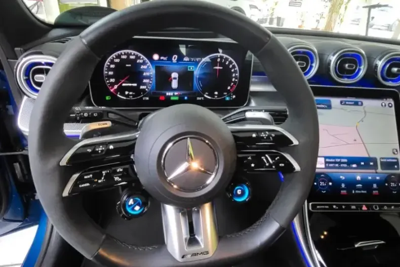 Mercedes-Benz C 63 AMG (Clasa C) din 2023 cu 19.500 km - oferta MER212631 - foto 26