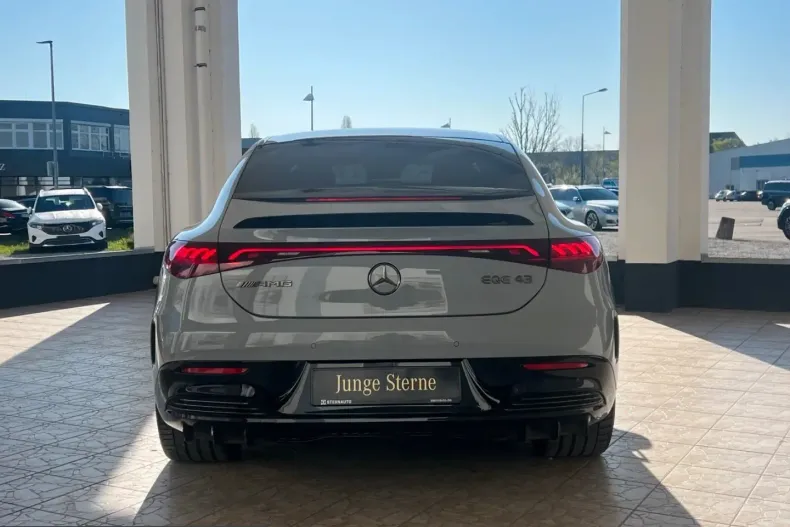 Mercedes-Benz EQE din 2023 cu 20.765 km - oferta MER212634 - foto 5
