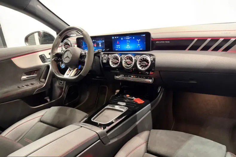 Mercedes-Benz CLA 45 AMG Shooting Brake din 2024 cu 91.000 km - oferta MER212638 - foto 16