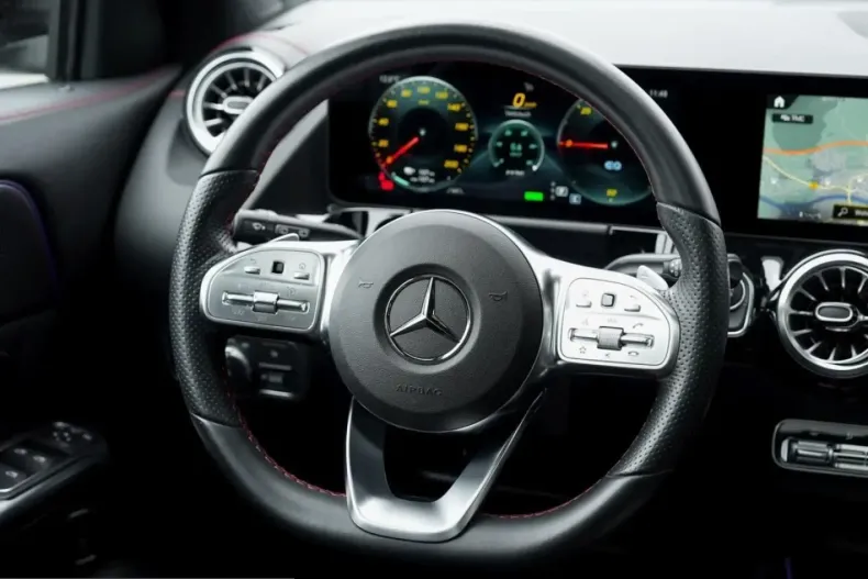 Mercedes-Benz EQA din 2022 cu 34.950 km - oferta MER212640 - foto 7