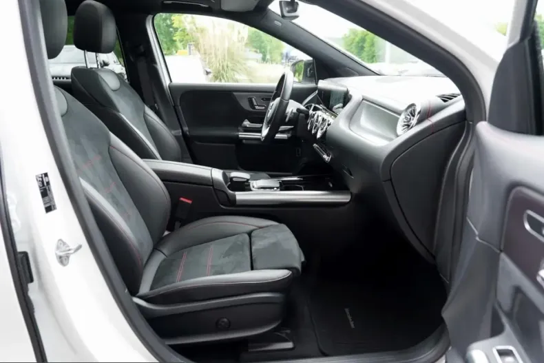 Mercedes-Benz EQA din 2022 cu 34.950 km - oferta MER212640 - foto 8