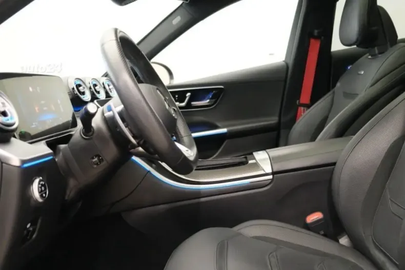 Mercedes-Benz C 43 AMG (Clasa C) din 2023 cu 48.152 km - oferta MER212644 - foto 6