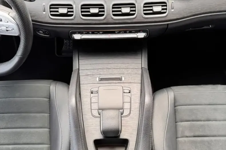 Mercedes-Benz GLE 300 (Clasa GLE) din 2023 cu 41.000 km - oferta MER212646 - foto 26