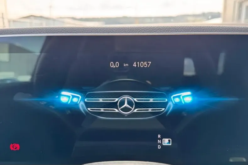 Mercedes-Benz GLE 300 (Clasa GLE) din 2023 cu 41.000 km - oferta MER212646 - foto 34
