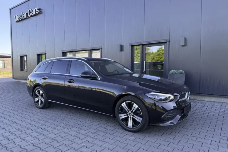 Mercedes-Benz C 220 (Clasa C) din 2023 cu 92.400 km - oferta MER212648 - foto 1
