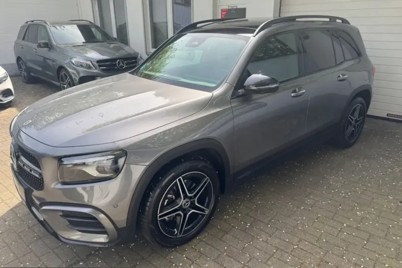 Mercedes-Benz GLB 200 (Clasa GLB) din 2024 cu 14.580 km - oferta MER212650 - foto 3