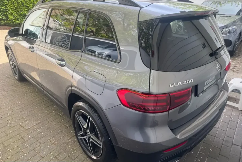 Mercedes-Benz GLB 200 (Clasa GLB) din 2024 cu 14.580 km - oferta MER212650 - foto 8