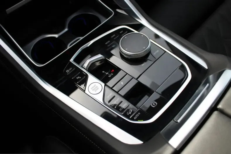 BMW X6 (Seria X) din 2025 cu 24.649 km - oferta BMW212653 - foto 13