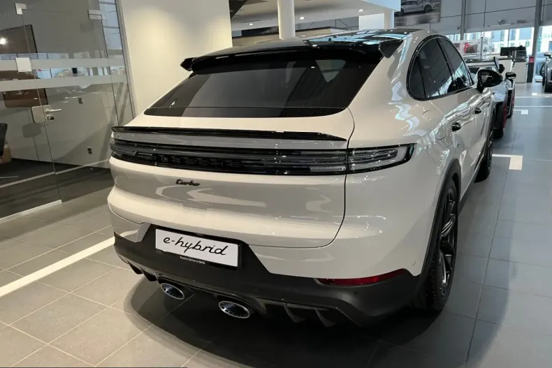Porsche Cayenne din 2025 cu 14.900 km - oferta POR212654 - foto 7