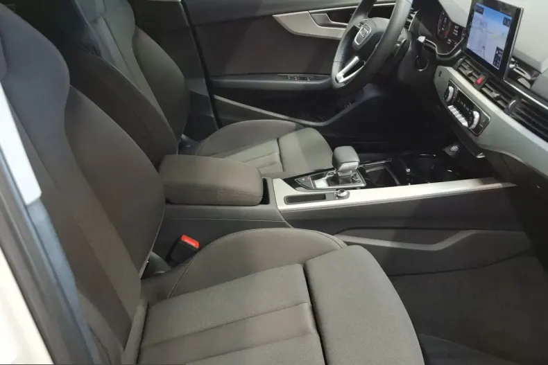 Audi A4 din 2024 cu 26.589 km - oferta AUD212655 - foto 18