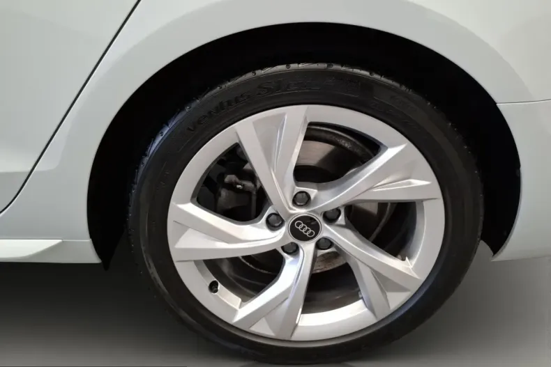 Audi A4 din 2024 cu 26.589 km - oferta AUD212655 - foto 21