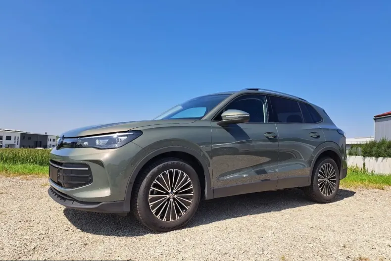 Volkswagen Tiguan din 2024 cu 34.000 km - oferta VOL212659 - foto 3