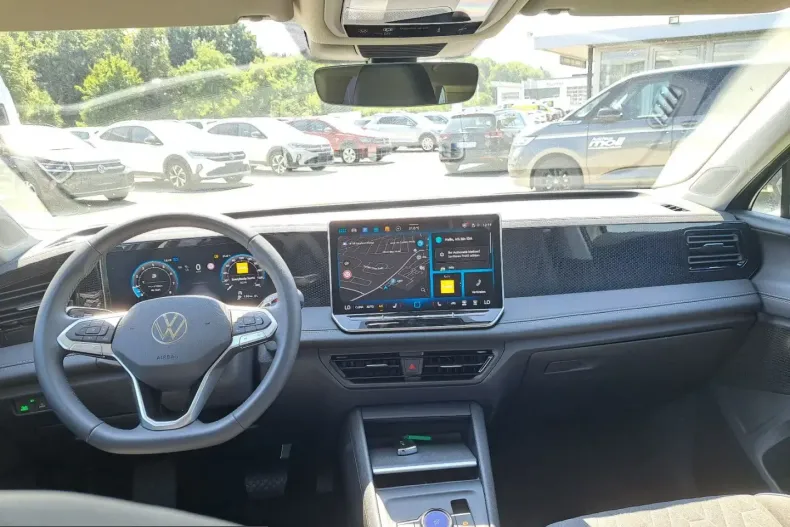 Volkswagen Tiguan din 2024 cu 34.000 km - oferta VOL212659 - foto 25