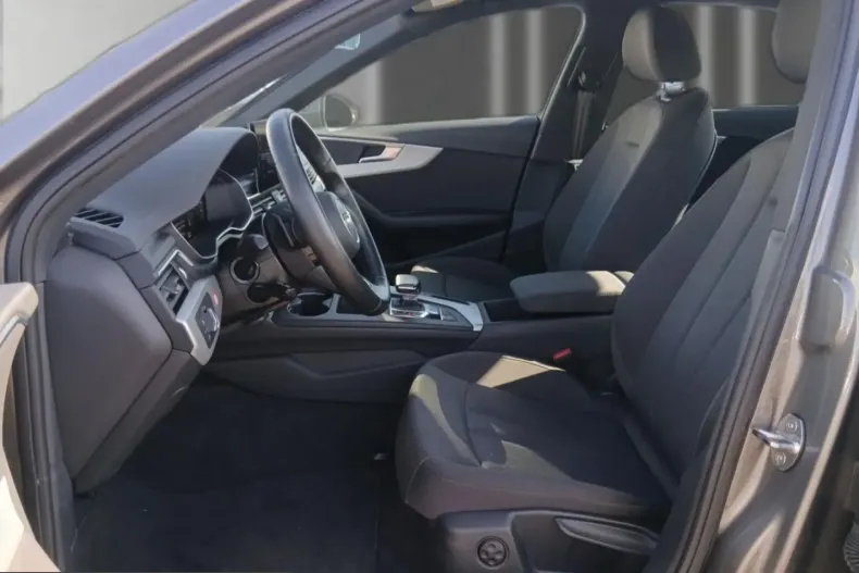 Audi A4 din 2022 cu 43.586 km - oferta AUD212660 - foto 9