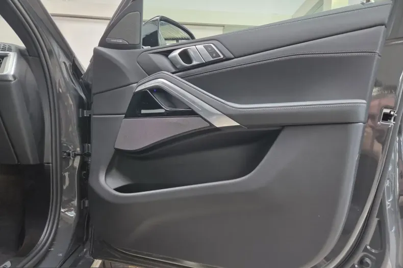 BMW X6 (Seria X) din 2025 cu 18.250 km - oferta BMW212661 - foto 36