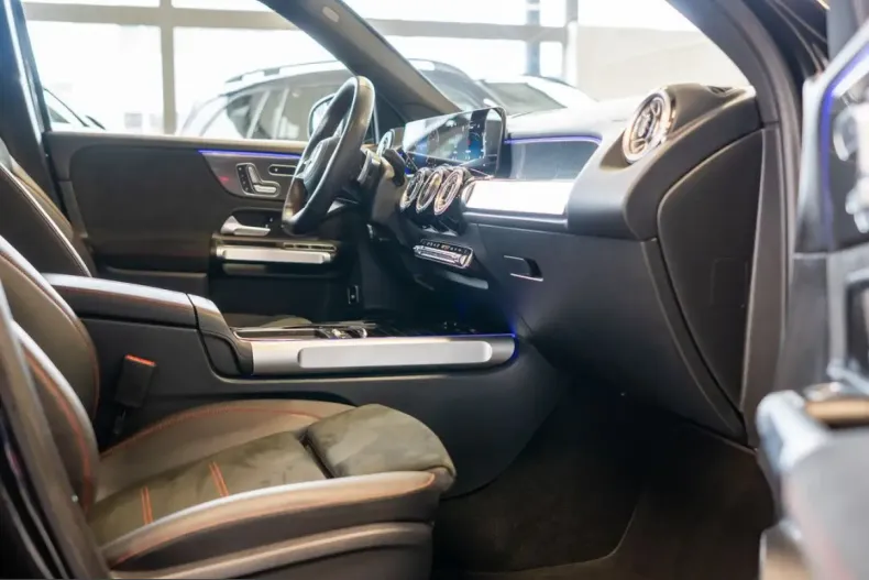 Mercedes-Benz GLB 250 (Clasa GLB) din 2024 cu 16.472 km - oferta MER212662 - foto 5