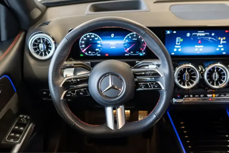 Mercedes-Benz GLB 250 (Clasa GLB) din 2024 cu 16.472 km - oferta MER212662 - foto 7