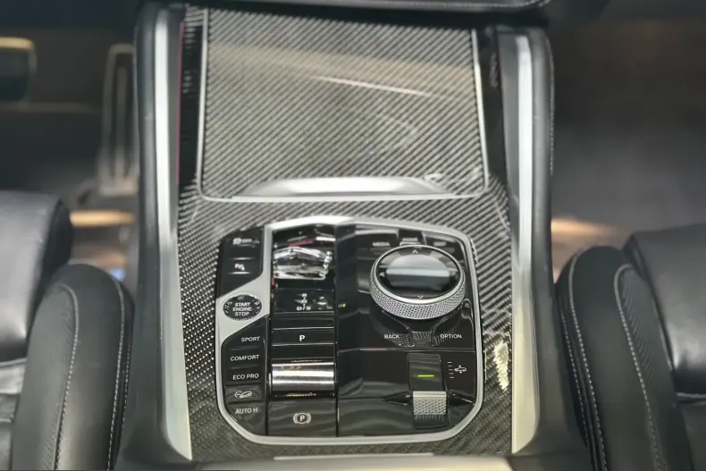 BMW X6 (Seria X) din 2025 cu 24.056 km - oferta BMW212666 - foto 31