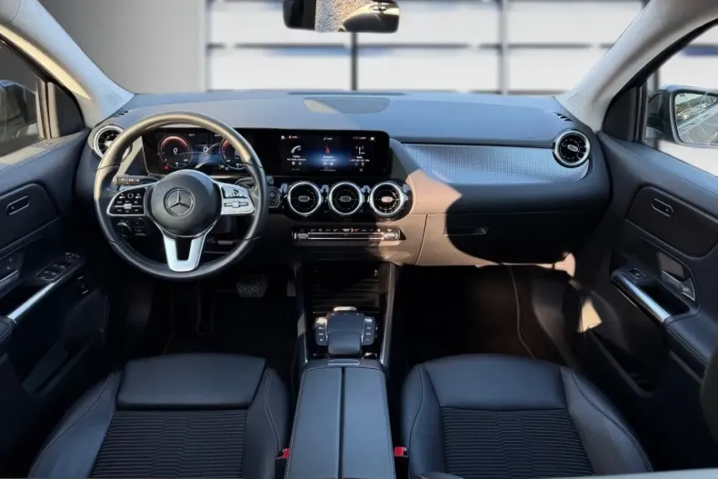 Mercedes-Benz GLA 250 (Clasa GLA) din 2022 cu 59.084 km - oferta MER212670 - foto 6