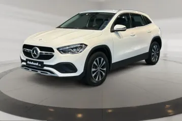 Mercedes-Benz GLA 250 din 2022 - oferta MER212672