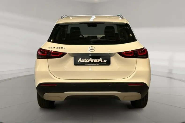 Mercedes-Benz GLA 250 (Clasa GLA) din 2022 cu 76.333 km - oferta MER212672 - foto 4