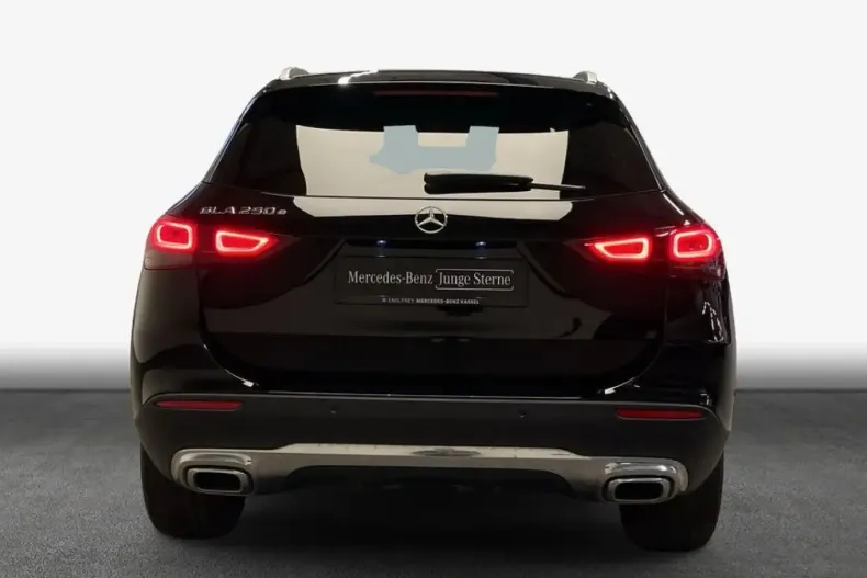 Mercedes-Benz GLA 250 (Clasa GLA) din 2022 cu 75.856 km - oferta MER212673 - foto 4