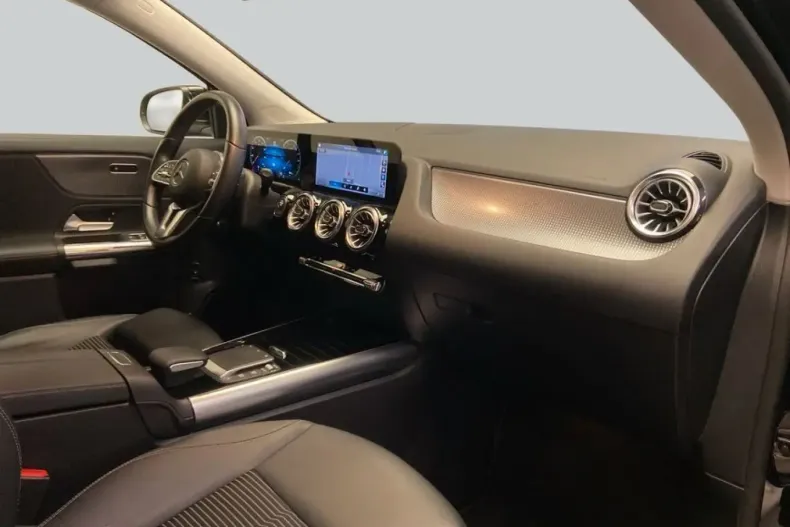 Mercedes-Benz GLA 250 (Clasa GLA) din 2022 cu 75.856 km - oferta MER212673 - foto 15