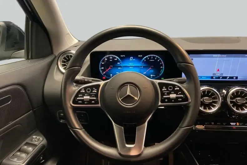 Mercedes-Benz GLA 250 (Clasa GLA) din 2022 cu 75.856 km - oferta MER212673 - foto 16