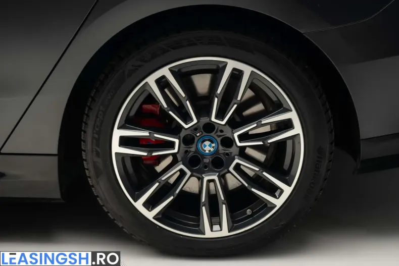 BMW 550 (Seria 5) din 2025 cu 14.800 km - oferta BMW212675 - foto 9