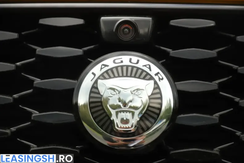 Jaguar F-Pace din 2024 cu 2.500 km - oferta JAG212677 - foto 13