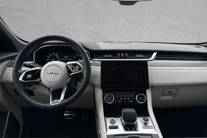 Jaguar F-Pace din 2023 cu 59.500 km - oferta JAG212678 - foto 4