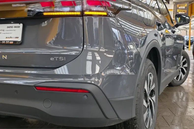 Volkswagen Tiguan din 2025 cu 14.000 km - oferta VOL212683 - foto 4