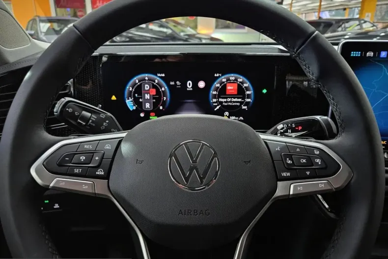 Volkswagen Tiguan din 2025 cu 14.000 km - oferta VOL212683 - foto 17