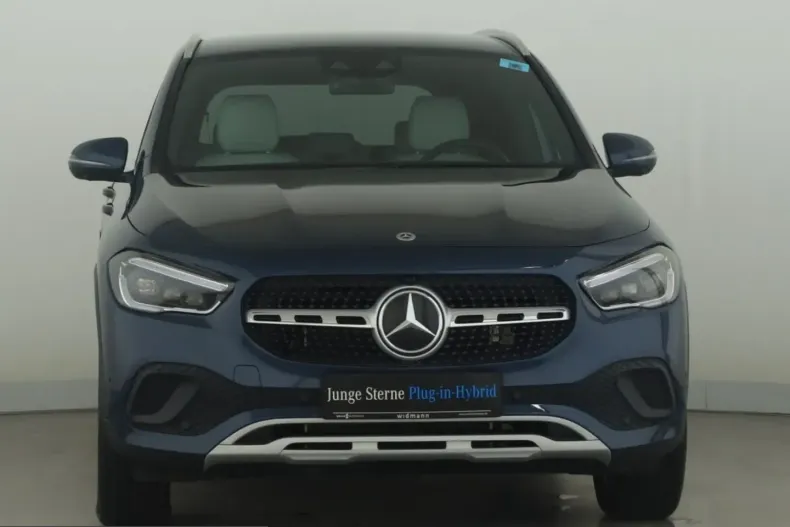 Mercedes-Benz GLA 250 (Clasa GLA) din 2022 cu 22.267 km - oferta MER212687 - foto 3