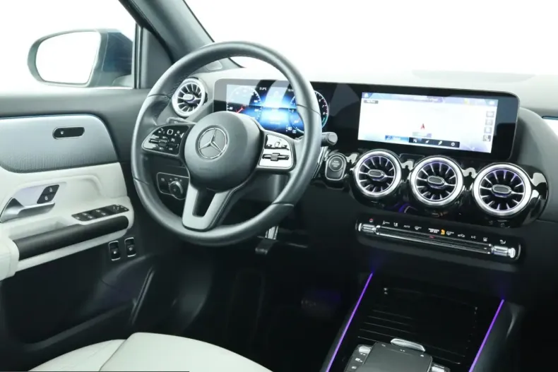 Mercedes-Benz GLA 250 (Clasa GLA) din 2022 cu 22.267 km - oferta MER212687 - foto 10