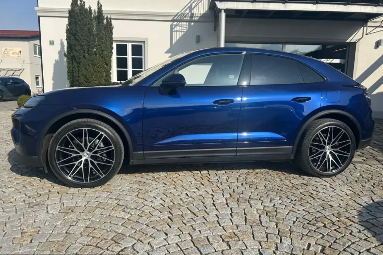 Porsche Macan din 2025 cu 14.900 km - oferta POR212697 - foto 3