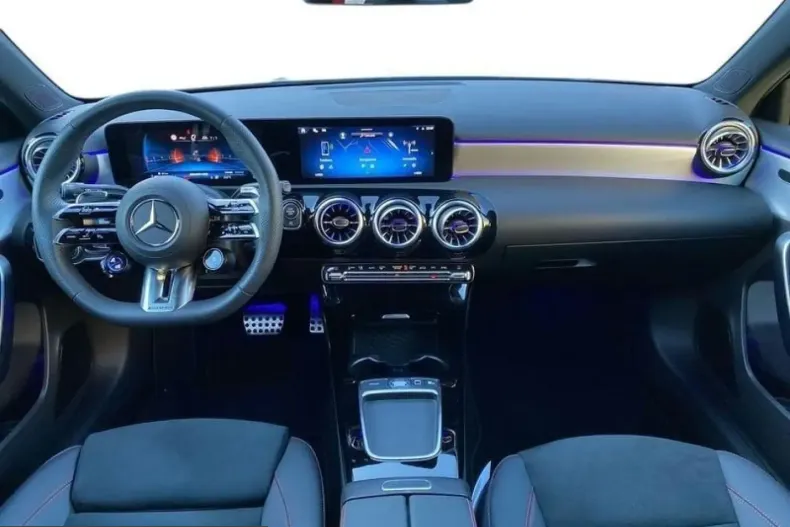 Mercedes-Benz CLA 35 AMG (Clasa CLA) din 2025 cu 12.821 km - oferta MER212705 - foto 9