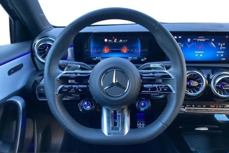 Mercedes-Benz CLA 35 AMG (Clasa CLA) din 2025 cu 12.821 km - oferta MER212705 - foto 11