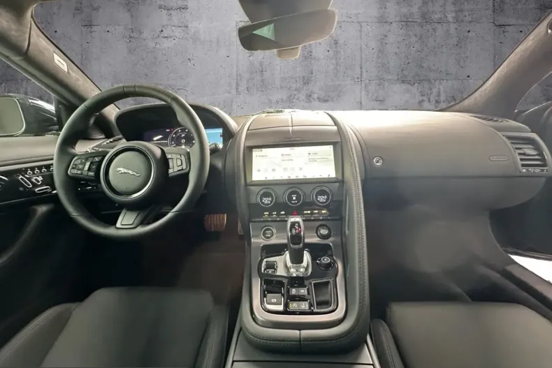Jaguar F-Type din 2024 cu 4.900 km - oferta JAG212709 - foto 4