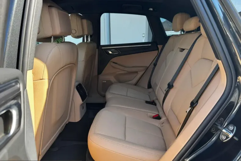 Porsche Macan din 2023 cu 29.990 km - oferta POR212712 - foto 13