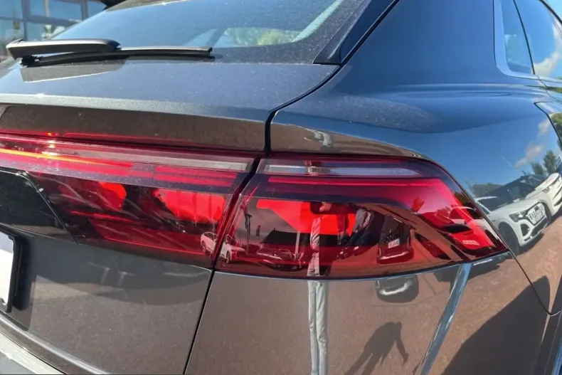 Audi SQ8 din 2024 cu 2.500 km - oferta AUD212713 - foto 7