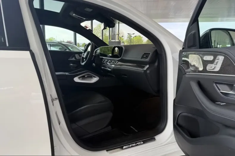 Mercedes-Benz GLE 63 AMG (Clasa GLE) din 2024 cu 28.000 km - oferta MER212714 - foto 11