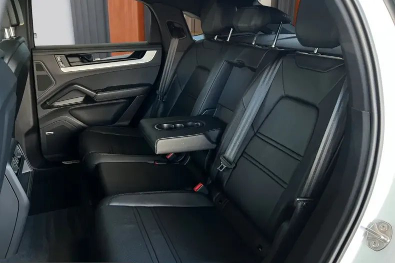 Porsche Cayenne din 2024 cu 47.200 km - oferta POR212723 - foto 19