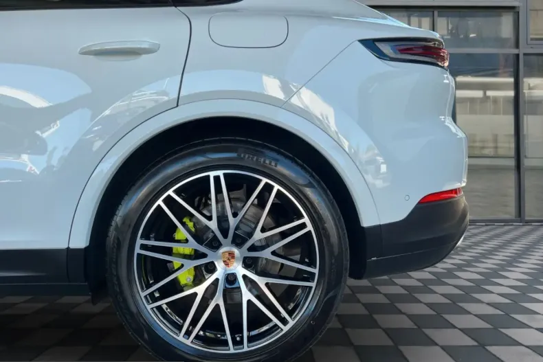 Porsche Cayenne din 2024 cu 47.200 km - oferta POR212723 - foto 29
