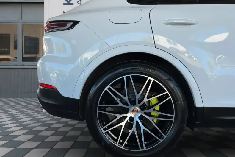 Porsche Cayenne din 2024 cu 47.200 km - oferta POR212723 - foto 30